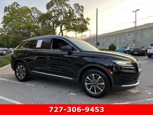 Used 2023 Lincoln Nautilus FWD w/ Premium Package image 10