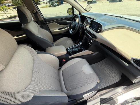 Used 2019 Hyundai Santa Fe SE AWD/4WD image 18