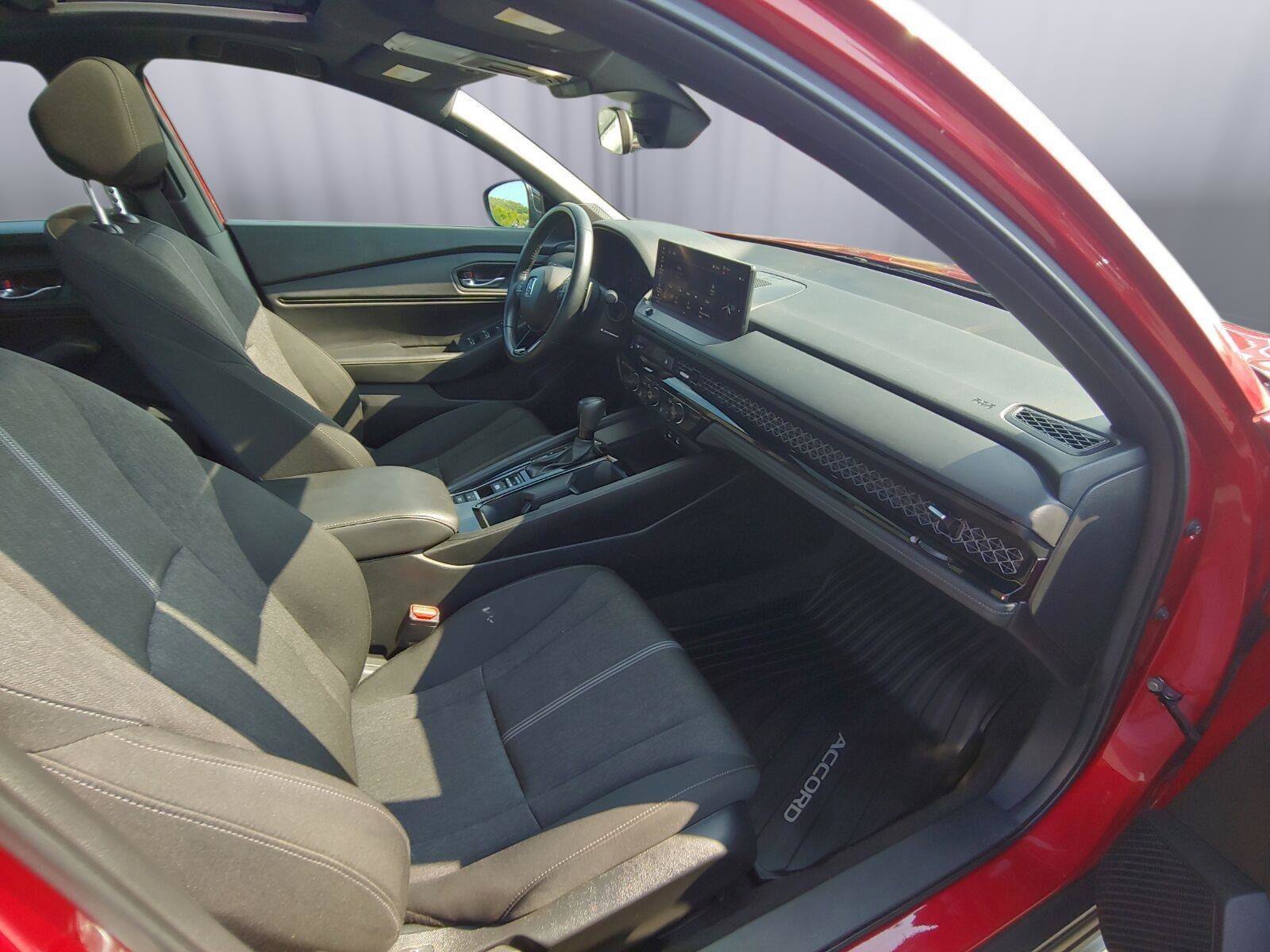 Used 2023 Honda Accord Sport image 27