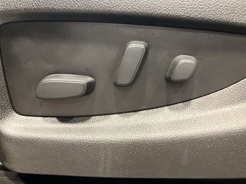 Used 2018 Chevrolet Silverado 2500 High Country image 13