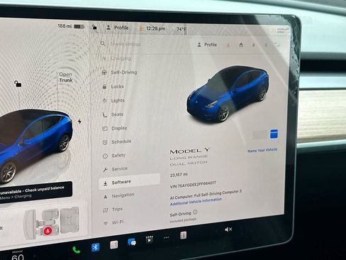 Used 2023 Tesla Model Y Long Range AWD/4WD image 32