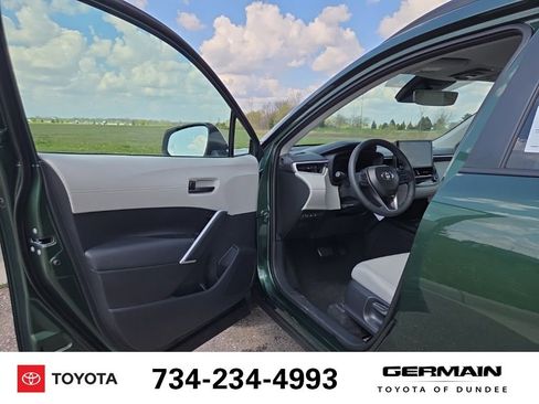 New 2026 Toyota Corolla Cross LE FWD image 19