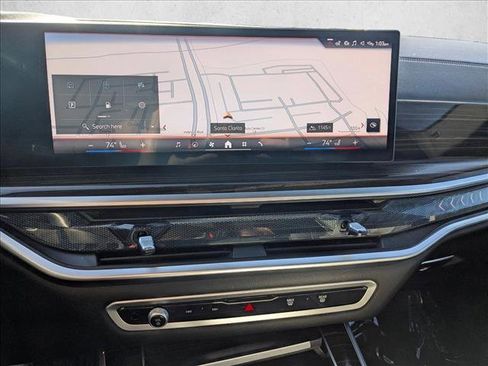 Used 2025 BMW X5 xDrive50e w/ Parking Assistance Package image 17