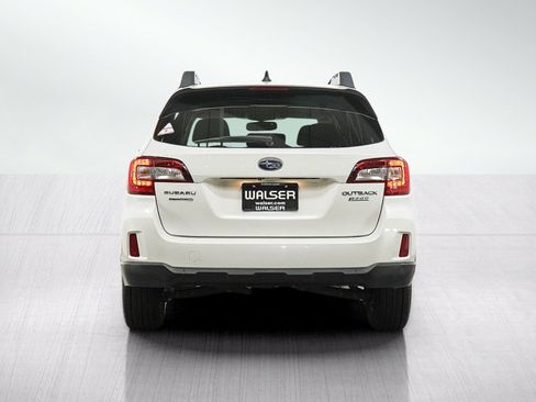 Used 2016 Subaru Outback 2.5i Premium AWD/4WD image 4