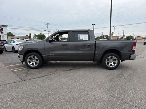 Used 2022 RAM 1500 Big Horn AWD/4WD image 6