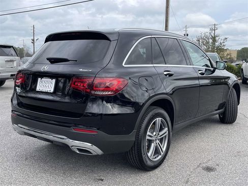 Used 2022 Mercedes-Benz GLC 300 4MATIC w/ Premium Package Lite image 3