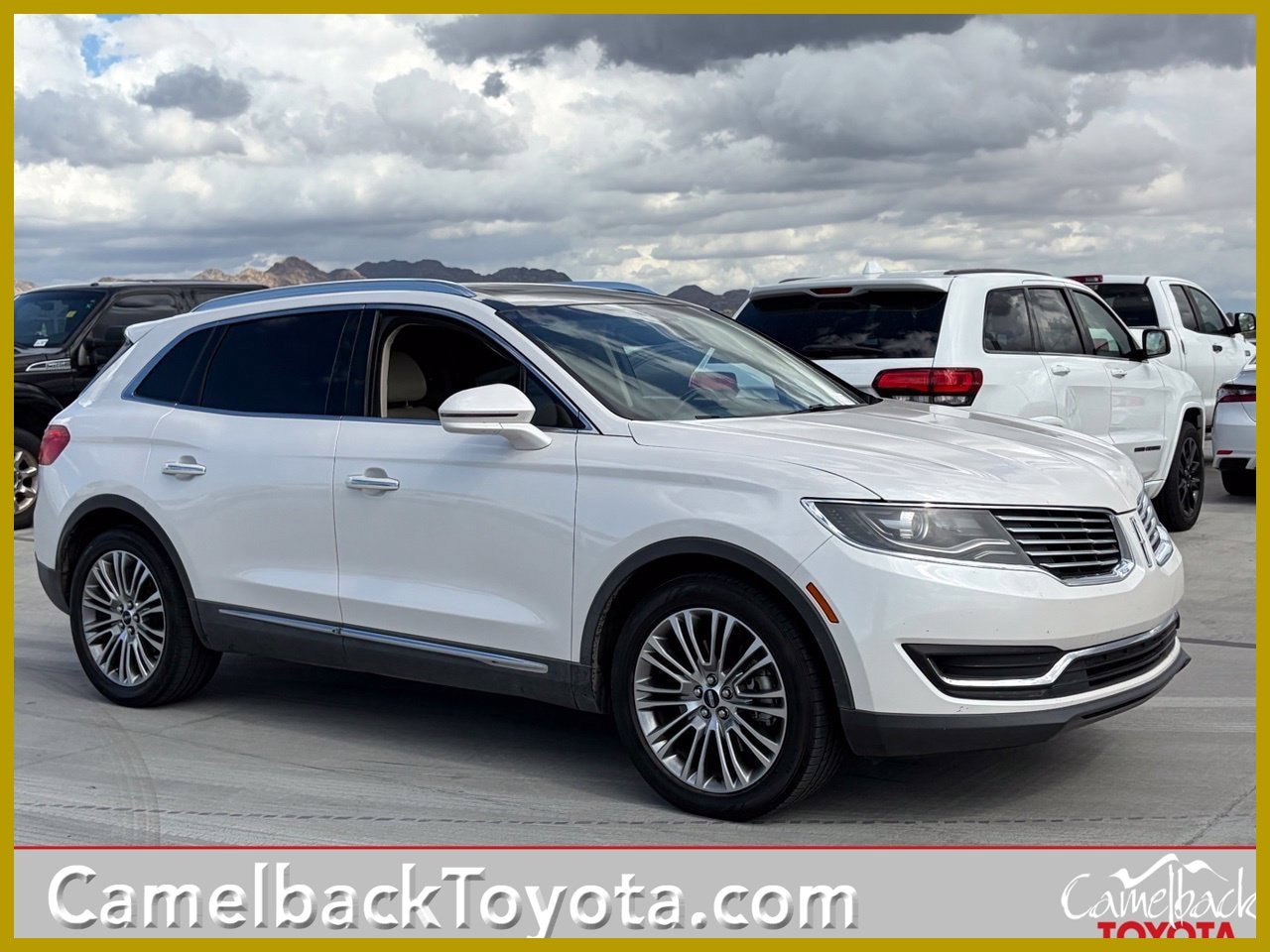 Used 2017 Lincoln MKX Reserve w/ Driver Assistance Package FWD image 1
