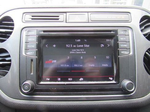 Used 2017 Volkswagen Tiguan Wolfsburg Edition image 41