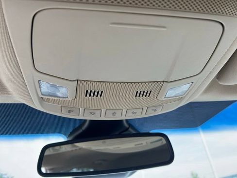 Used 2019 Ford Edge SEL w/ Equipment Group 201A AWD/4WD image 25