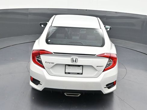 Used 2019 Honda Civic Sport image 18