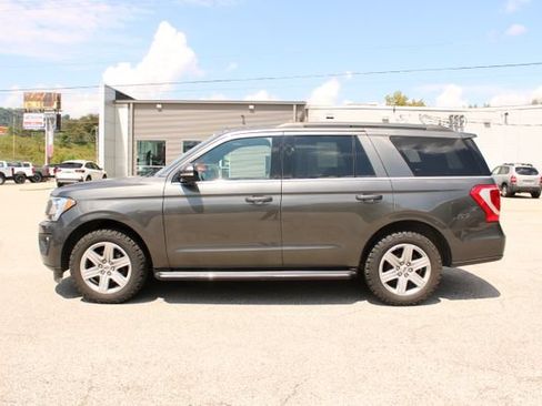 Used 2018 Ford Expedition XLT w/ Equipment Group 202A AWD/4WD image 5