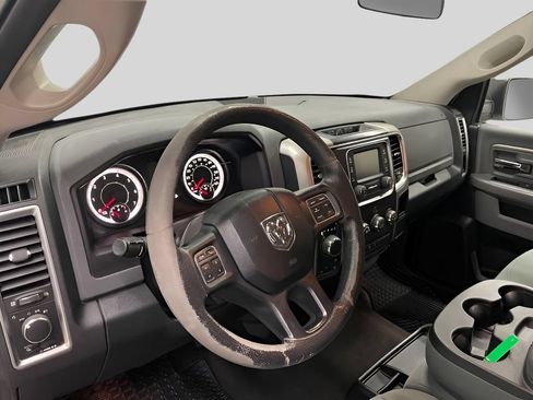Used 2017 RAM 1500 Classic SLT AWD/4WD image 18