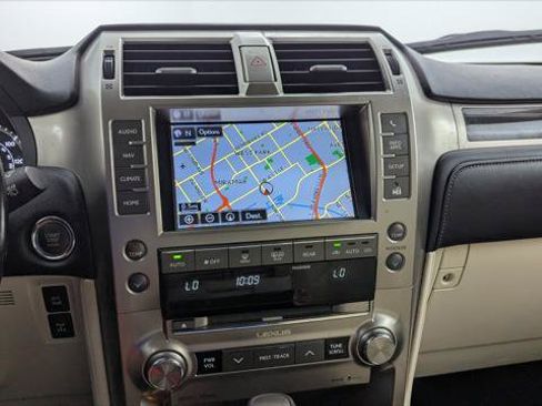 Used 2020 Lexus GX 460 Premium w/ Premium Package AWD/4WD image 27