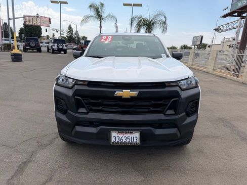 Used 2023 Chevrolet Colorado W/T RWD image 2