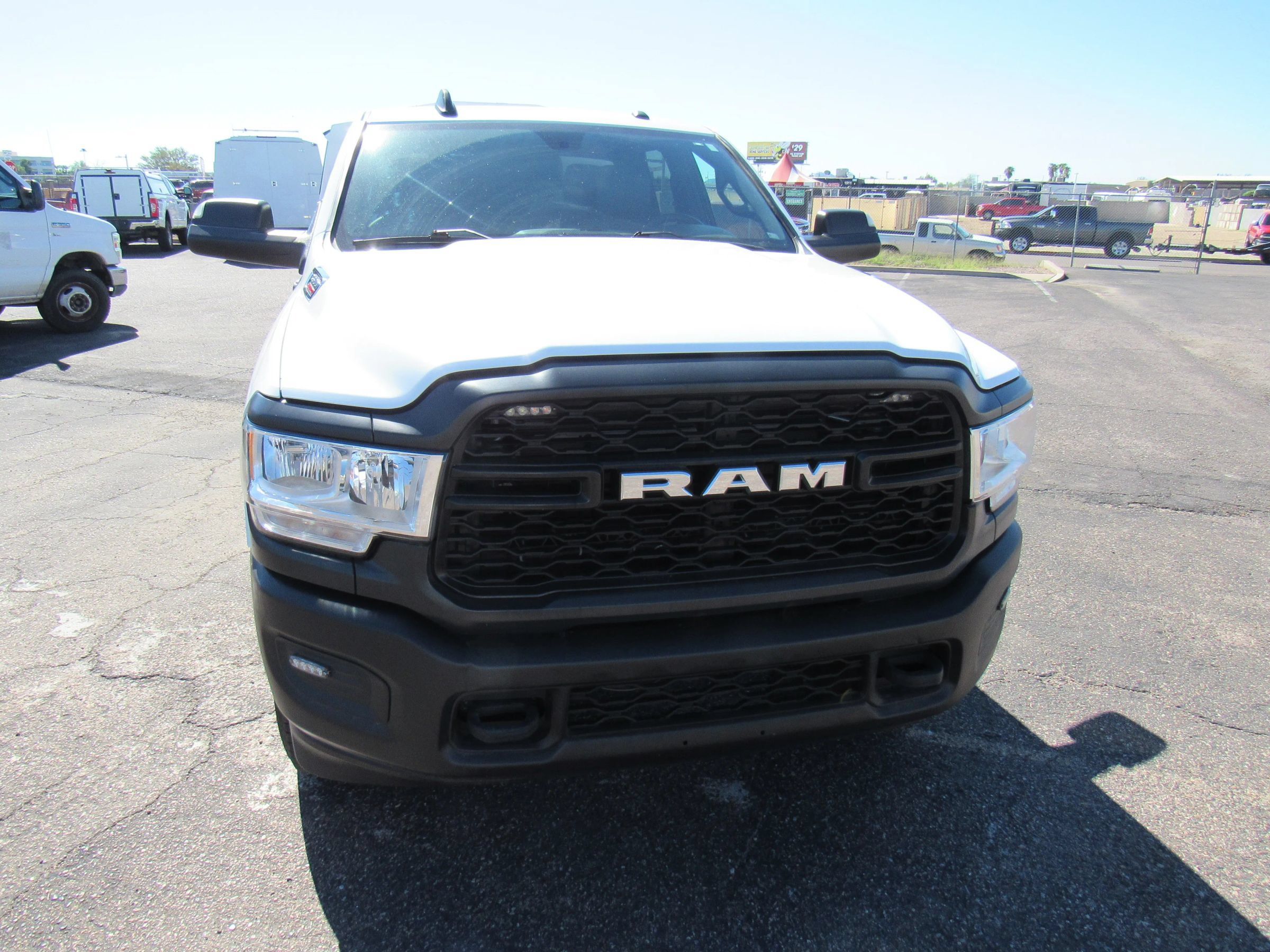 Used 2022 RAM 3500 Tradesman AWD/4WD image 3