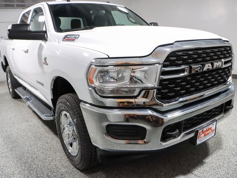 Used 2022 RAM 2500 Big Horn AWD/4WD image 5