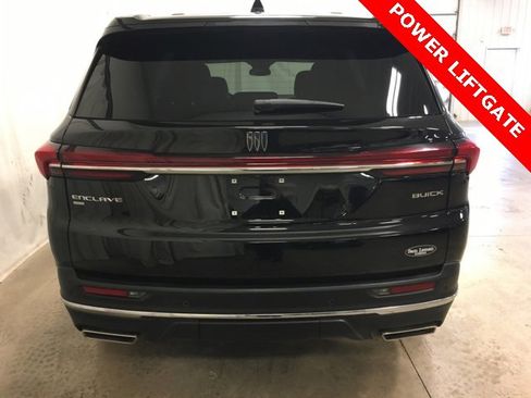 Used 2025 Buick Enclave Preferred image 5