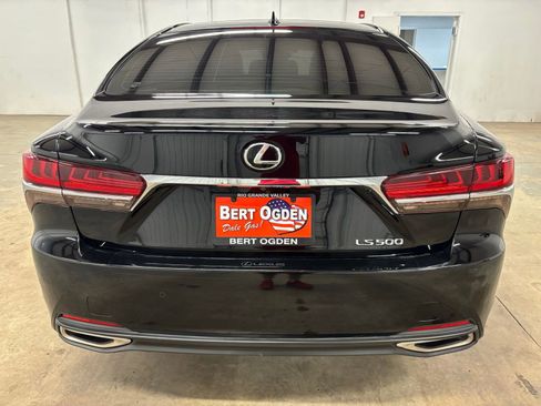 Used 2018 Lexus LS 500 w/ Luxury Package RWD image 6