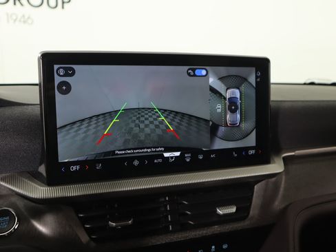 Used 2025 Ford Explorer Platinum w/ Ultimate Package image 6