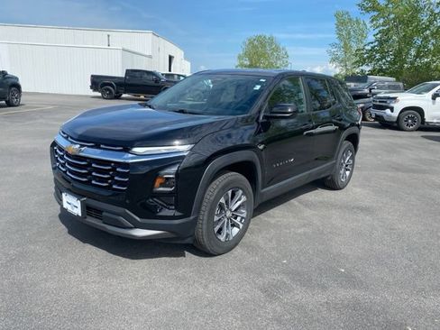 Used 2026 Chevrolet Equinox LT w/ Convenience Package II AWD/4WD image 1
