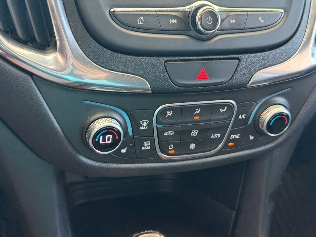 Used 2018 Chevrolet Equinox LT FWD image 21