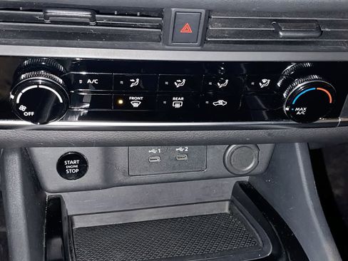 Used 2024 Nissan Rogue S image 18