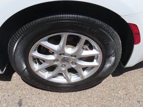 Used 2023 Chrysler Pacifica Touring-L FWD image 14