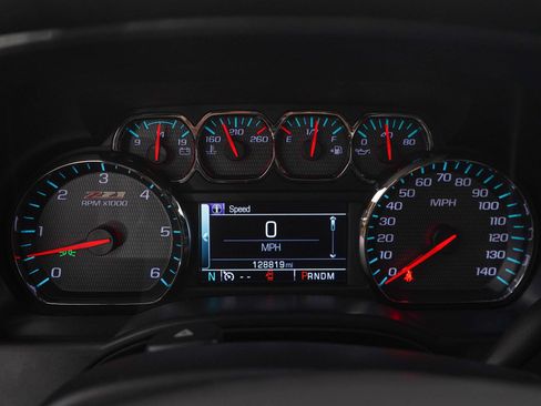Used 2015 Chevrolet Silverado 1500 LTZ Z71 w/ LTZ Plus Package AWD/4WD image 29