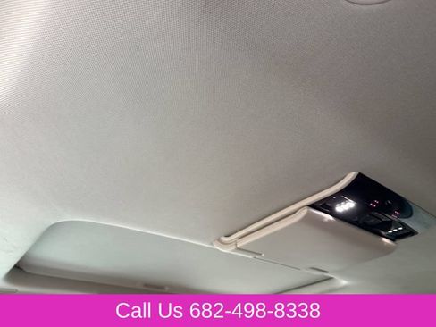 Used 2020 Cadillac Escalade Premium Luxury AWD/4WD image 15