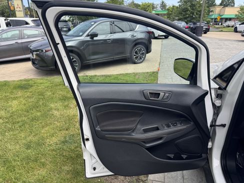 Used 2020 Ford EcoSport SE w/ SE Convenience Package AWD/4WD image 23