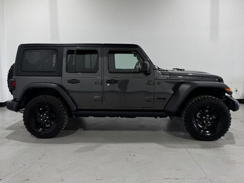 Used 2025 Jeep Wrangler Unlimited Sport AWD/4WD image 19