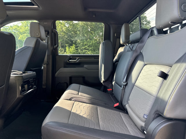 Certified 2025 Chevrolet Silverado 2500 ZR2 w/ ZR2 Bison Edition AWD/4WD image 18
