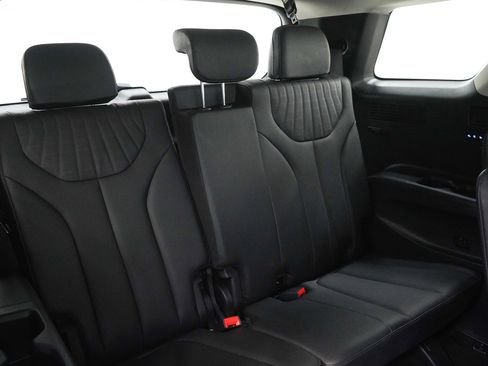 Used 2025 Hyundai Palisade Limited AWD/4WD image 13