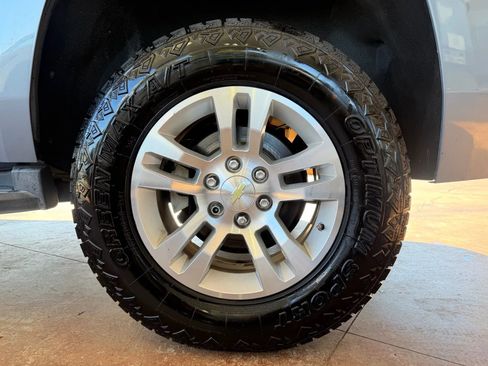 Used 2016 Chevrolet Tahoe LT image 23