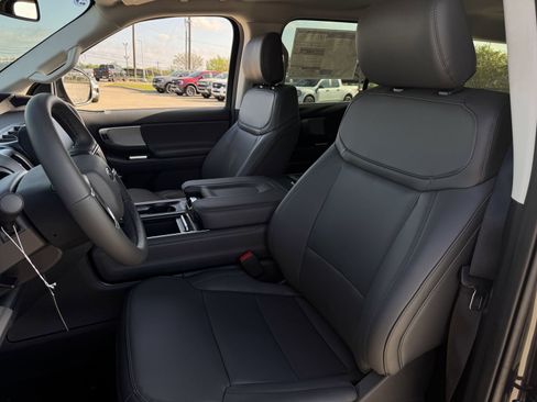 New 2026 Ford Expedition Active RWD image 21
