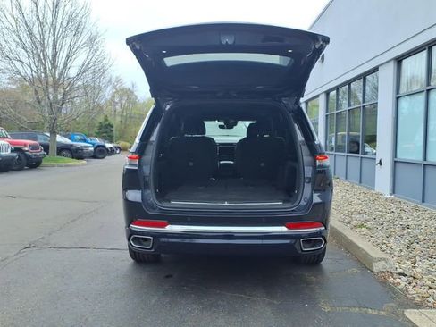 Certified 2023 Jeep Grand Cherokee L Overland AWD/4WD image 9