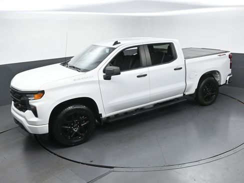 Used 2022 Chevrolet Silverado 1500 Custom image 39