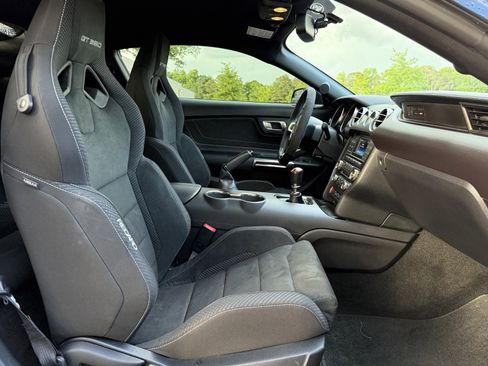 Used 2016 Ford Mustang Shelby GT350 w/ Track Package image 34