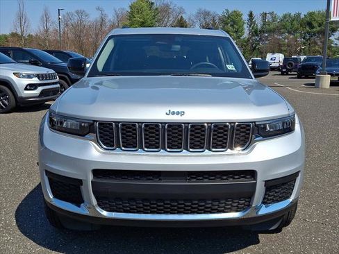 Certified 2023 Jeep Grand Cherokee L Laredo w/ MOPAR Finishing Package image 8