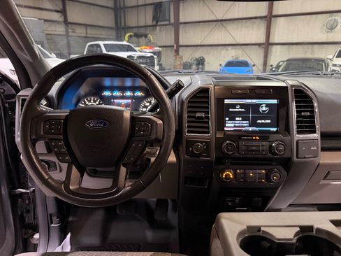 Used 2015 Ford F150 XLT w/ Equipment Group 302A Luxury RWD image 28