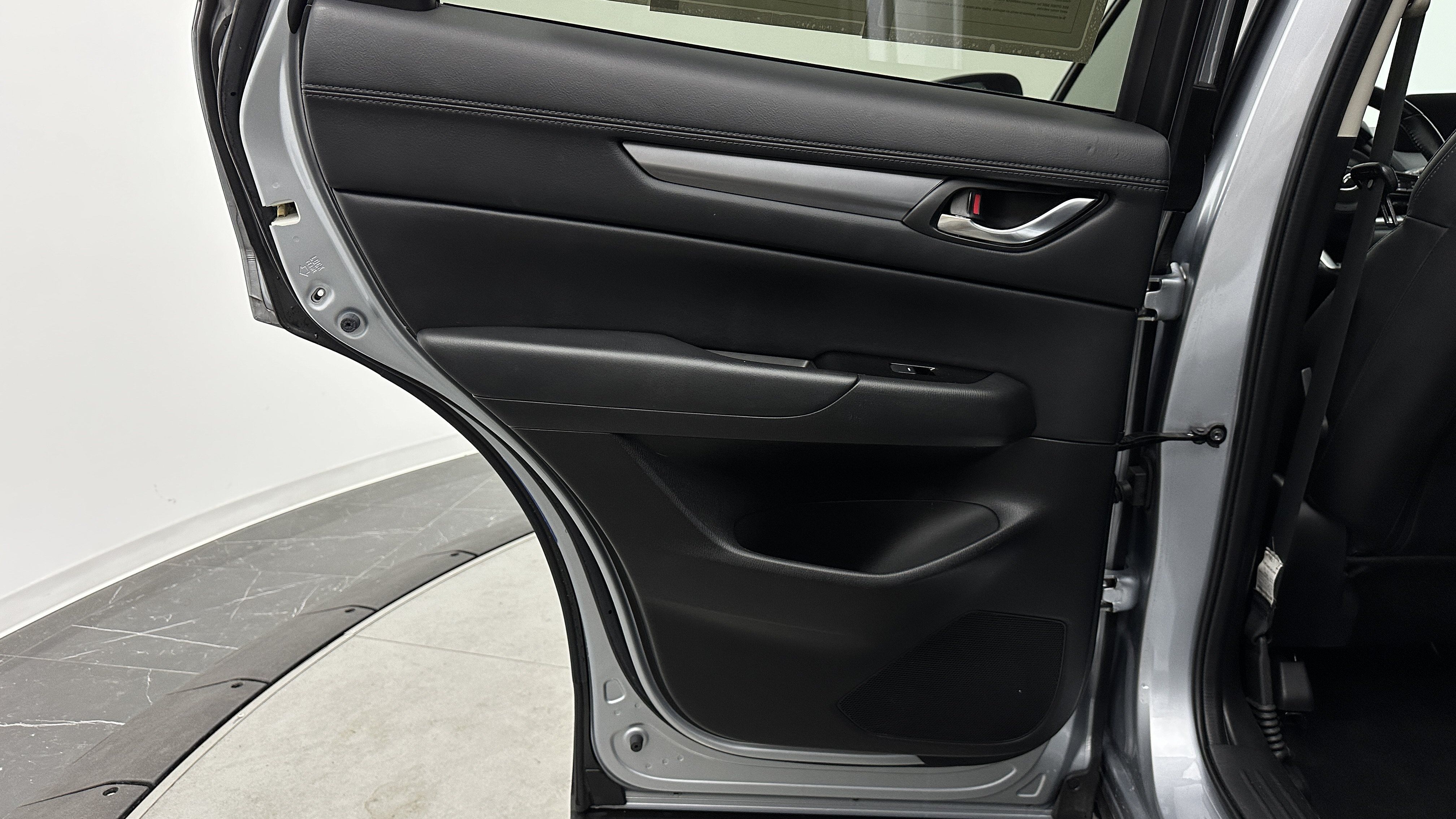 Used 2021 MAZDA CX-5 Touring FWD image 25