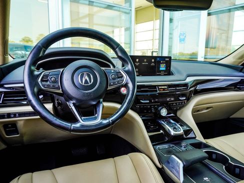 Used 2023 Acura MDX SH-AWD image 16