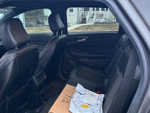Used 2022 Ford Edge ST-Line w/ Class II Trailer Tow Package image 10