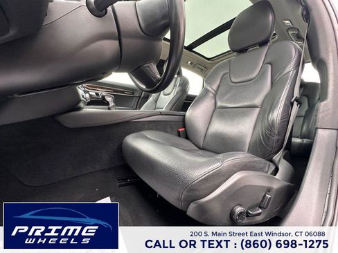 Used 2018 Volvo S90 T5 Momentum w/ Convenience Package image 10