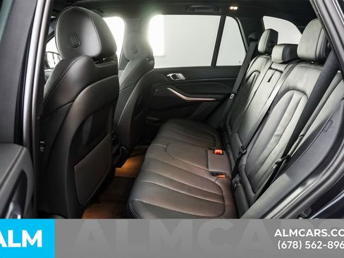 Used 2022 BMW X5 xDrive40i AWD/4WD image 17