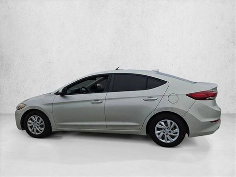 Used 2017 Hyundai Elantra SE FWD image 12