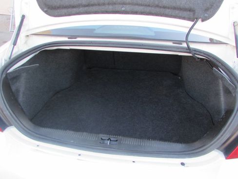 Used 2006 Buick LaCrosse CXL w/ Driver Confidence Package image 27