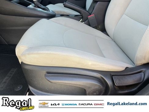 Used 2022 Kia Forte LXS image 19