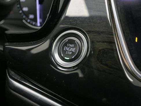 Used 2020 Cadillac XT6 Premium Luxury image 42