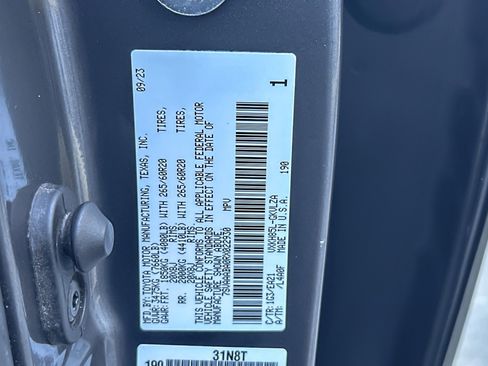 Certified 2024 Toyota Sequoia Limited image 28
